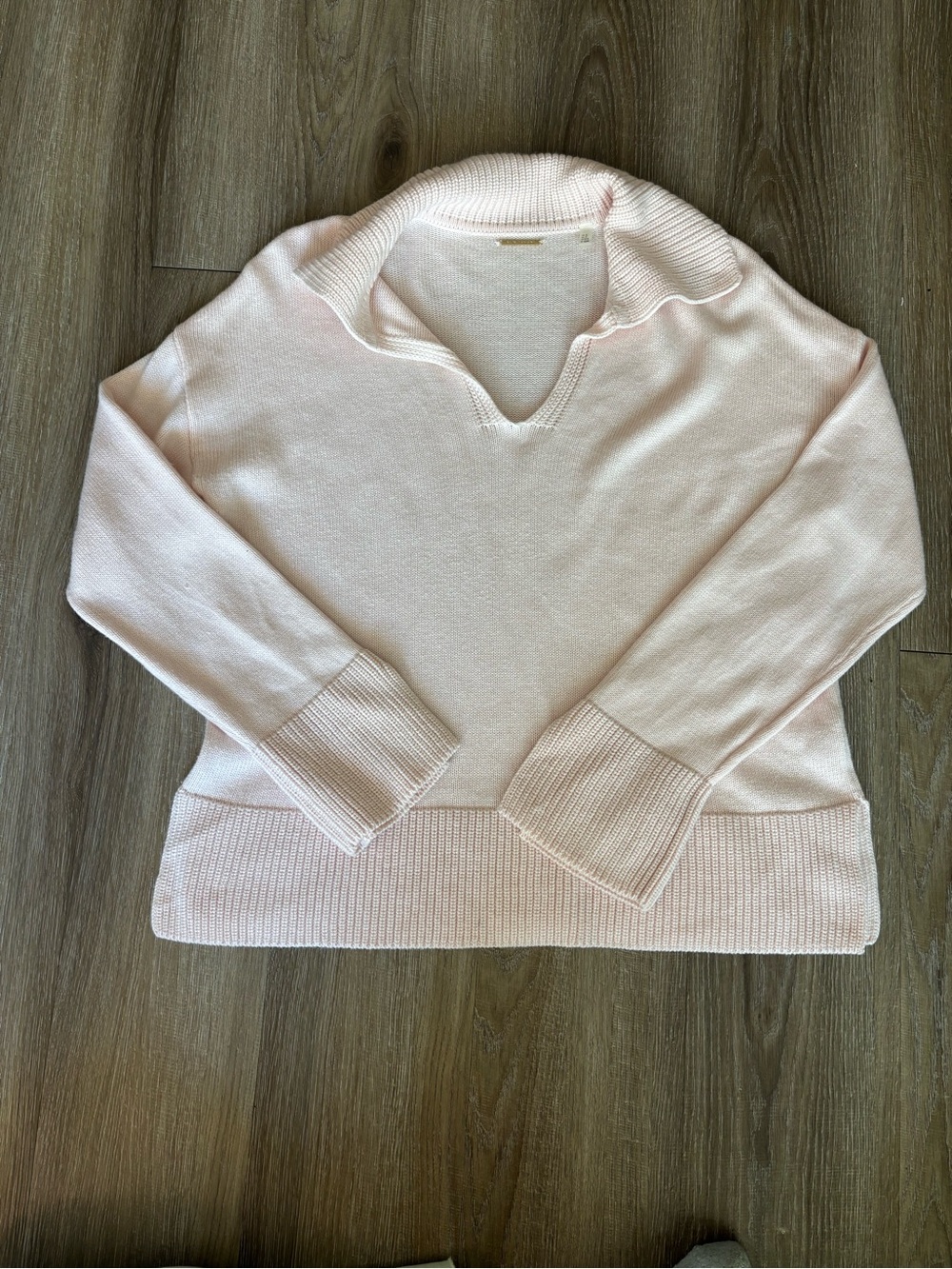 Elie Tahari Pale Pink V-Neck Sweater